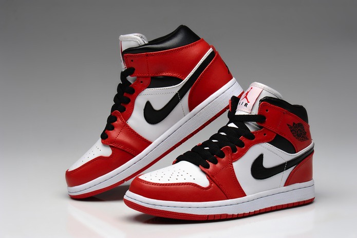 Nike Air Jordan 1 Retro j ai Femmes chaussures en vente Blanc Rouge (1)